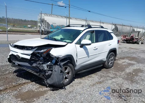 2023 Toyota Rav4 Xle z USA, uszkodzony, nr VIN JTMP1RFV1PD093939